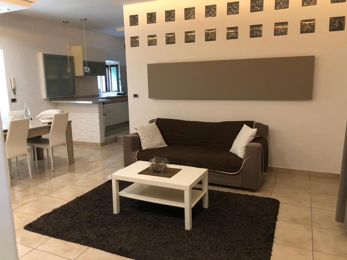Apartmán La Porta Nel Giardino Asti Exteriér fotografie